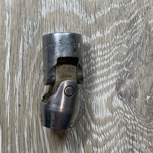 Snap-on Tools 3/8" Drive 12 Point 3/8" Shallow Swivel Socket SAE FVU12 USA